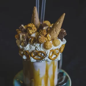 Sorvete de Frutas com Sementes, Casquinhas de Waffle e Chocolate